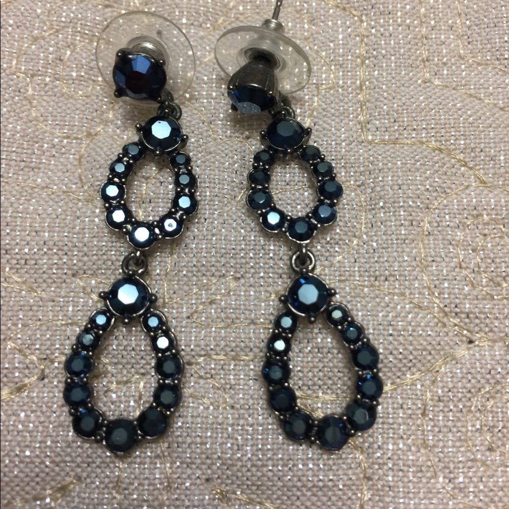 Cache earrings